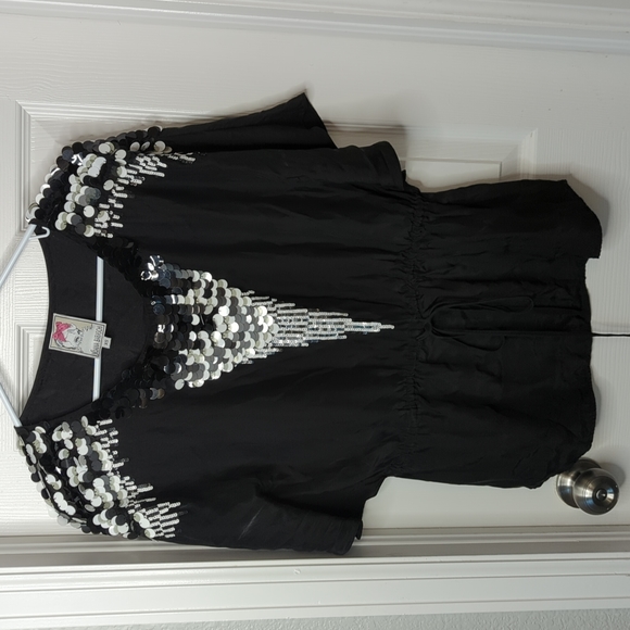 Yoana Baraschi Tops - Yoana Baraschi 100% silk sequined shirt size XS